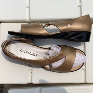 Cabin Creek sandals, vintage